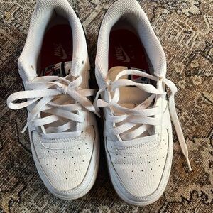 White and blue uptown’s gum bottom